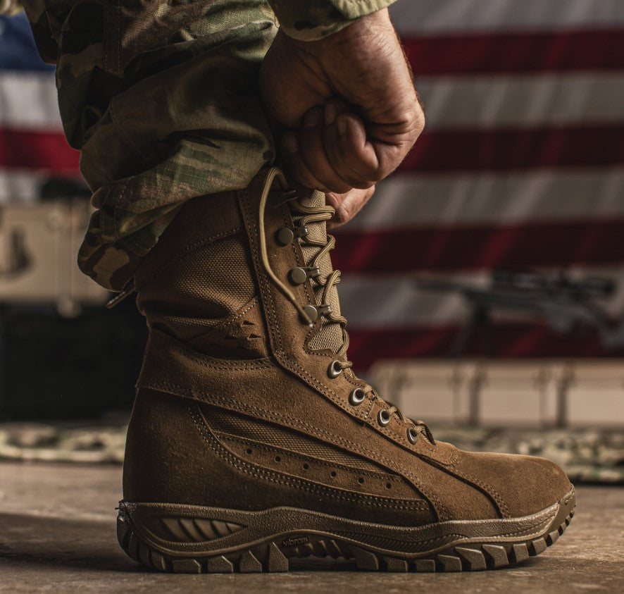 Belleville Boots ブラウン ミリタリーブーツ Belleville Men's TR Flyweight Hot Weather Military Boots