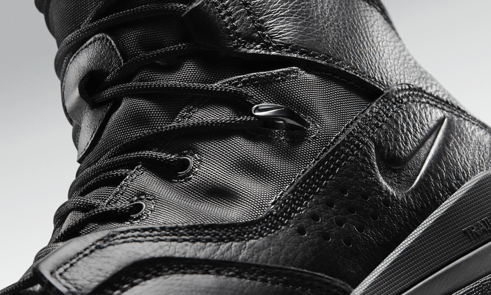 NIKE SFB FIELD 2 8" GORE - TEX Black Tactical Boots - CombatFootwear.com